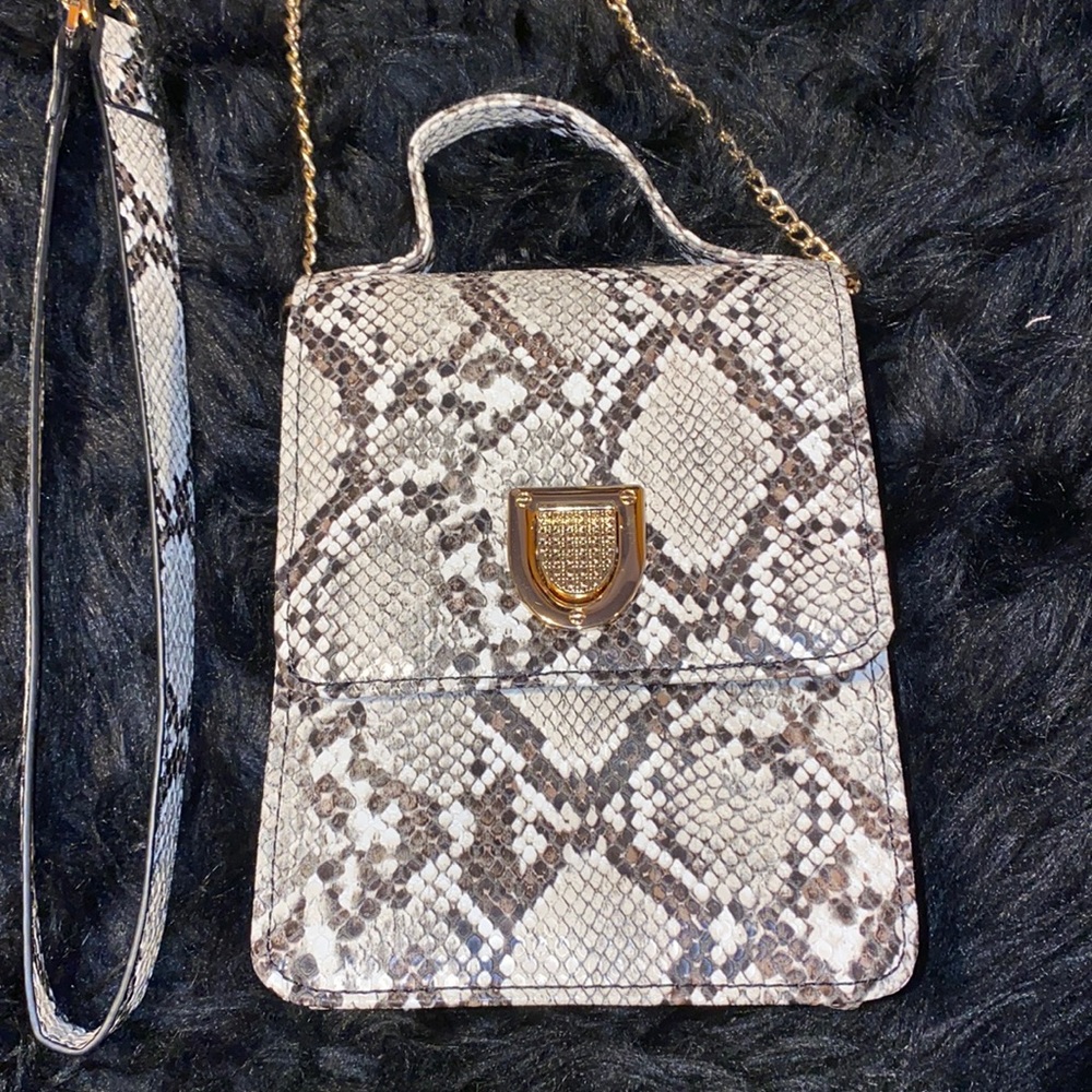 Fashion Nova snakeskin crossbody bag